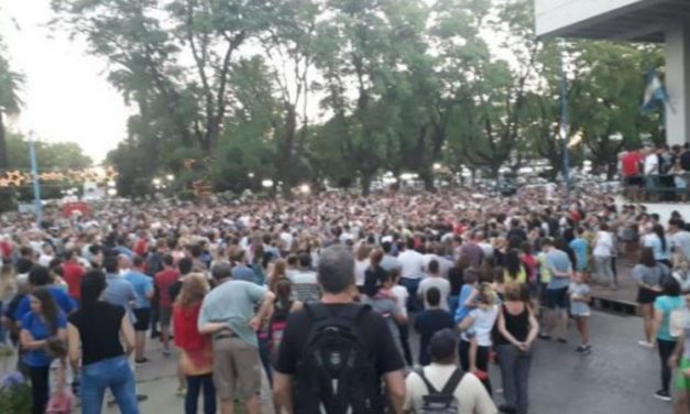 MANIFESTACIÓN Y REPUDIO POR LOS ACTOS DE VIOLENCIA CONTRA LA CASA DEL GOBERNADOR