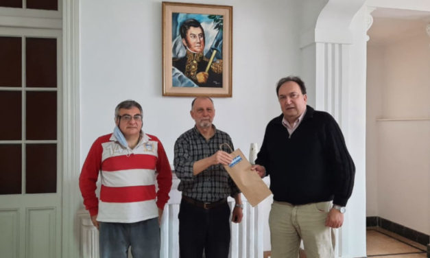 SE ENTREGARON LOS BAUCHER A LOS GANADORES Y GANADORAS POR EL DÍA DEL AMIGO Y AMIGA: ¡FELICITACIONES Y GRACIAS!