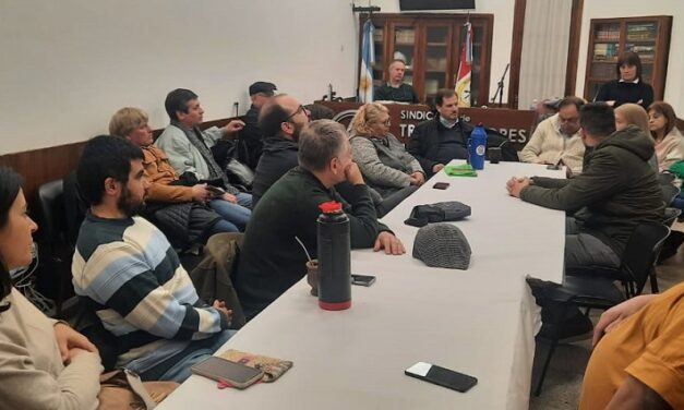 ASAMBLEA EXTRAORDINARIA Y REUNIÓN DE COMISIÓN DIRECTIVA