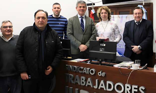 PREPARACIÓN PARA EL EXAMEN TEÓRICO: CHARLA A CARGO DE LOS DRES. AIDILIO GUSTAVO FABIANO Y ROBERTO HÉCTOR DELLAMONICA. VOCALES DE CÁMARA